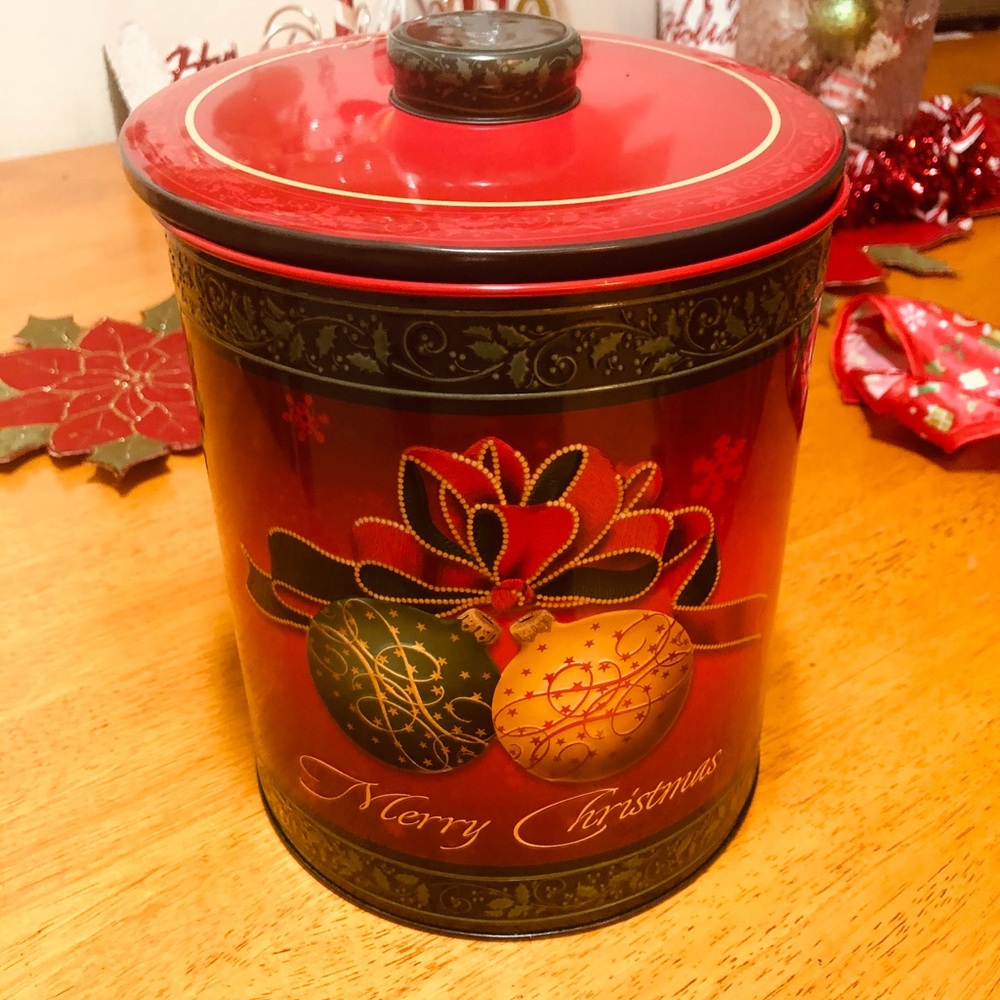 Christmas Tin